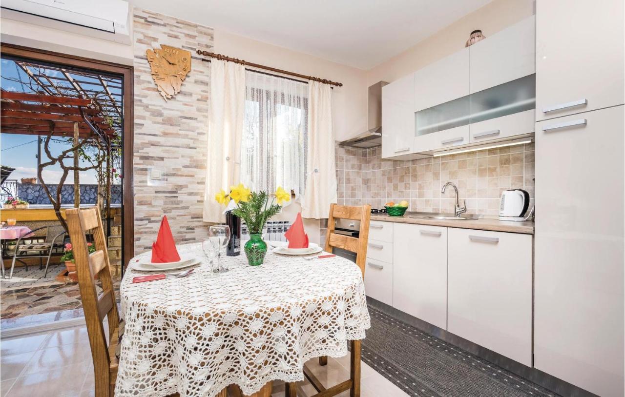 Cozy Apartment In Lovran With Kitchen Exterior photo